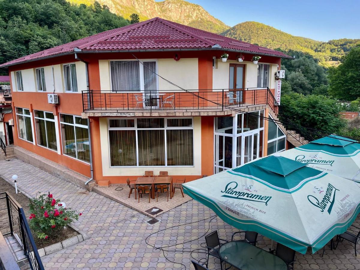 Pensiunea Orhideea Băile Herculane Exteriér fotografie